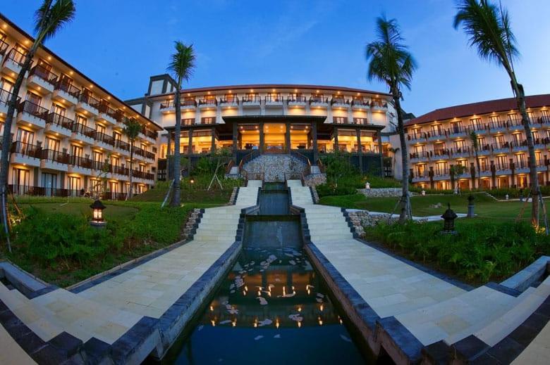 New Kuta Hotel By Lorin Улувату Экстерьер фото